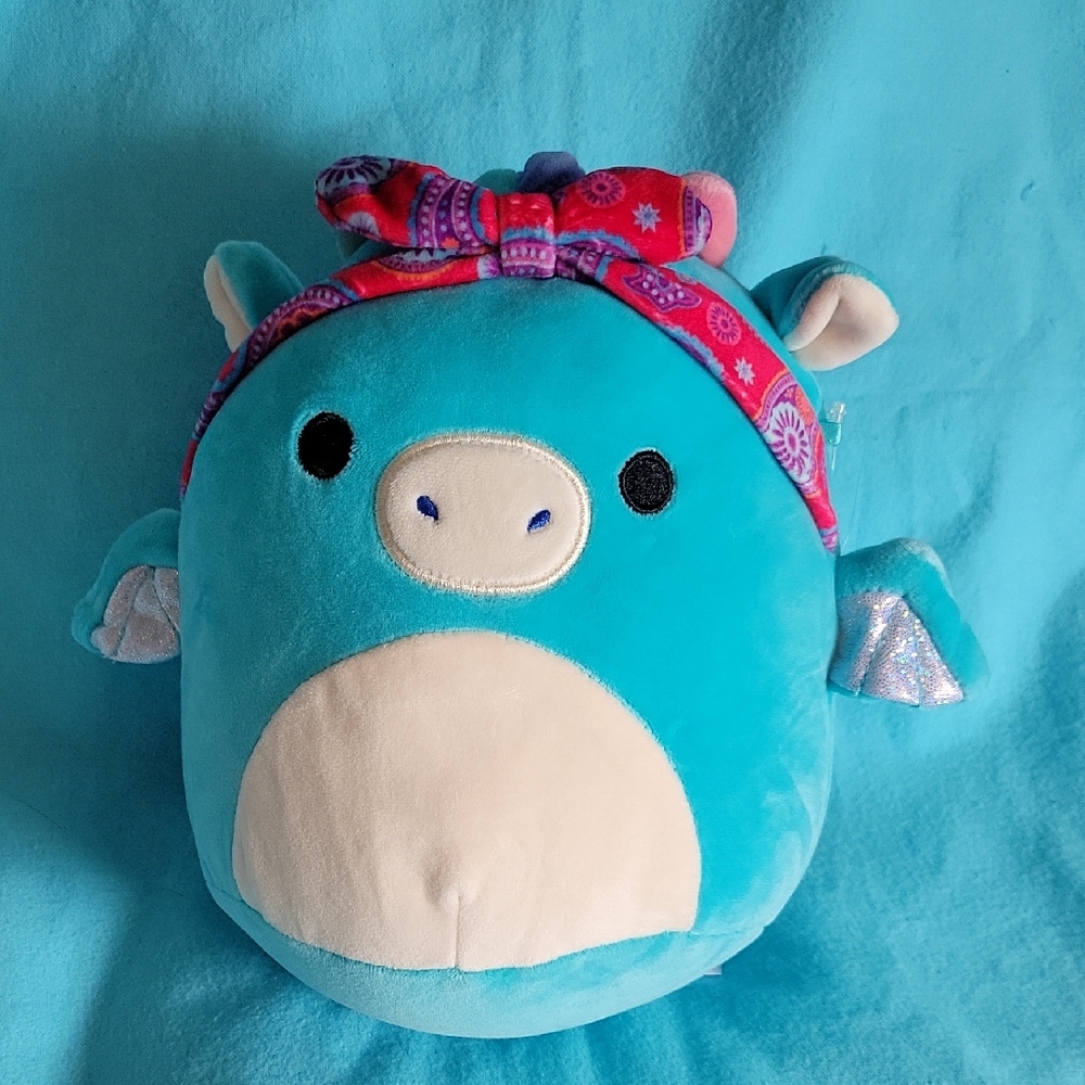 🆕️ Squishmallows 7.5in Tatiana the teal dragon with red bandana